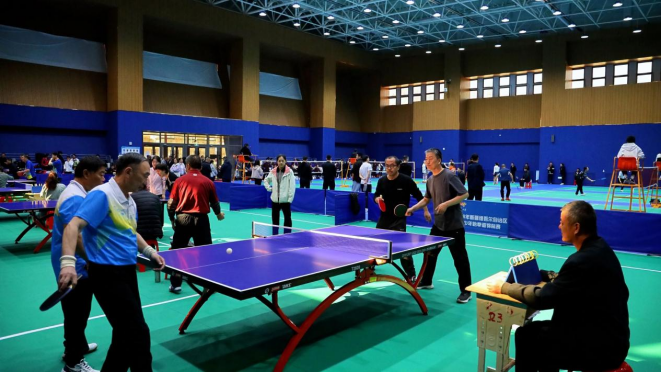 洛佩斯以其 洛佩斯以其